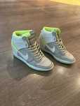 Обувки Nike Dunk Sky Hi номер 37.5