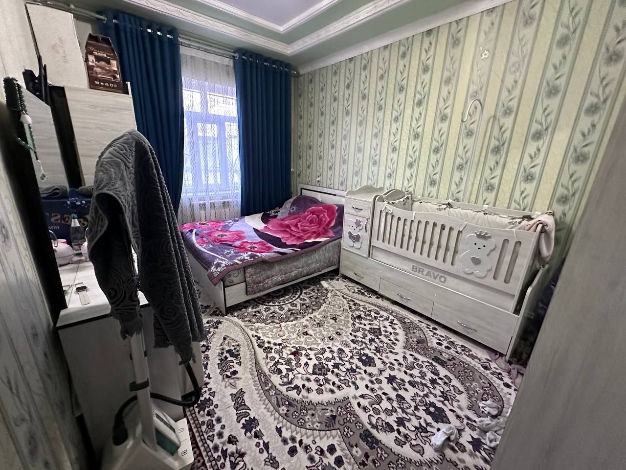 Срочно продаются 3 ком 1 этаж 8 микрорайон