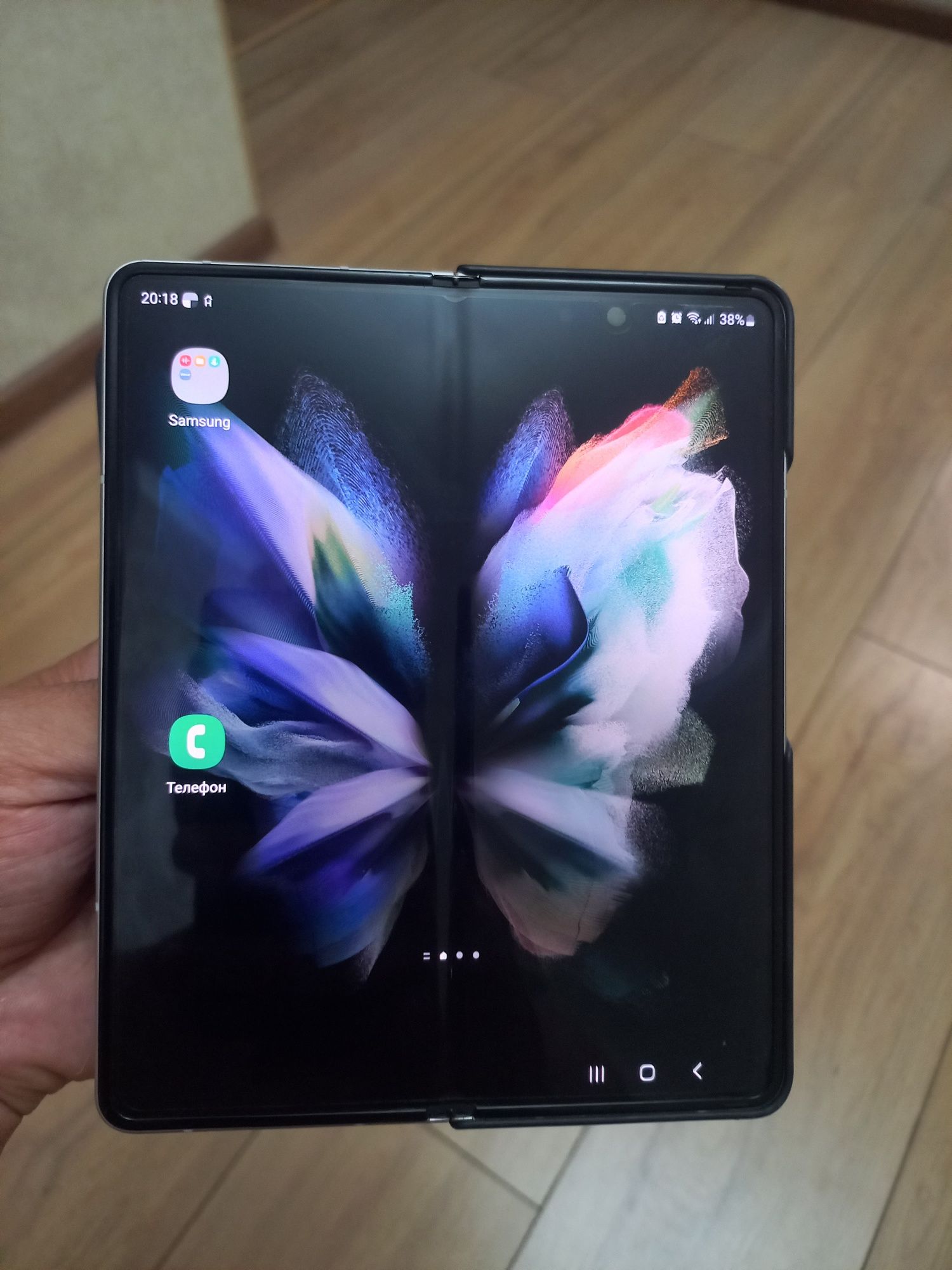 Смартфон Samsung Galaxy Z Fold 3 12/512GB Silver