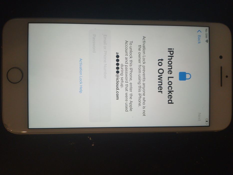 vând telefon iPhone 8 plus  pentru piese