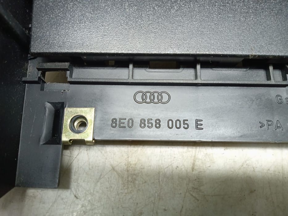 Suport cd player 8e0858005e Audi A4 B7 [2004 - 2008]