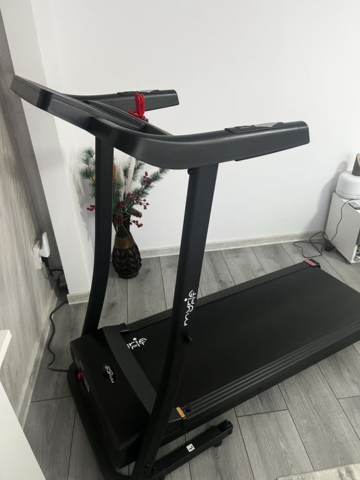 Bandă de alergat…..