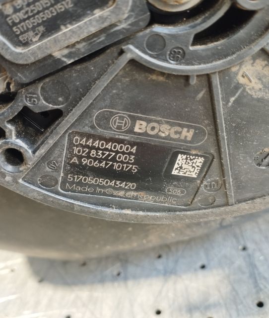 Rezervor ADBLUE A 906 470 17 00 Mercedes-Benz Sprinter a 3-a generati