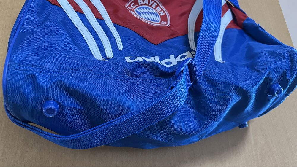 Geanta sport Adidas Bayern München originala in stare buna