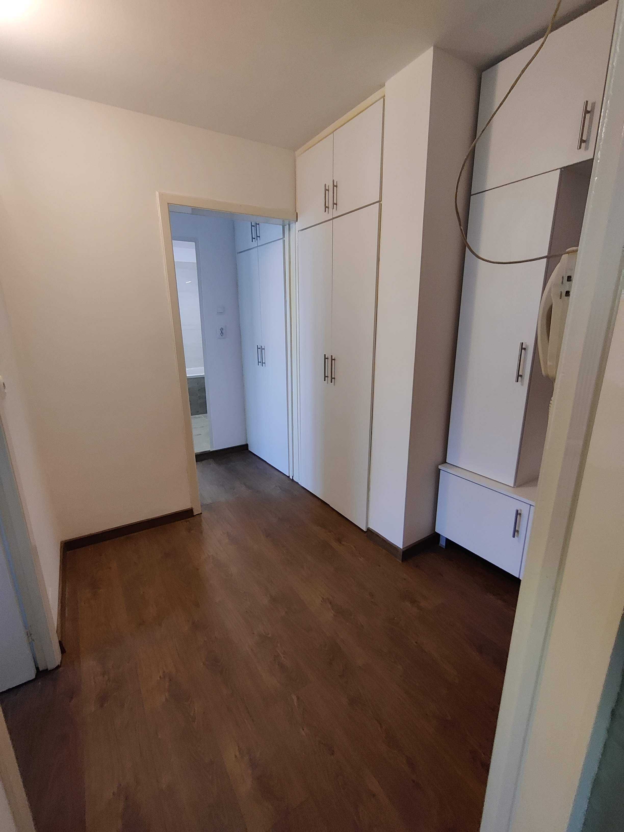 De inchiriat apartament cu 2 camera in Decebal langa tramvai