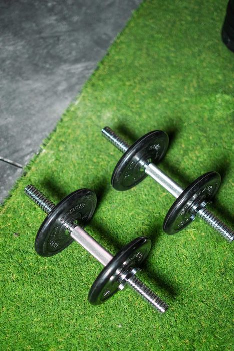 Seturi gantere din fier cauciucate 10kg-55kg 30/31mm