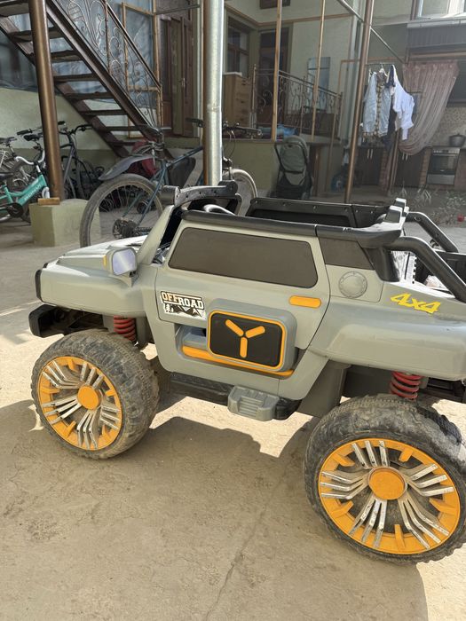 Продается детская машина