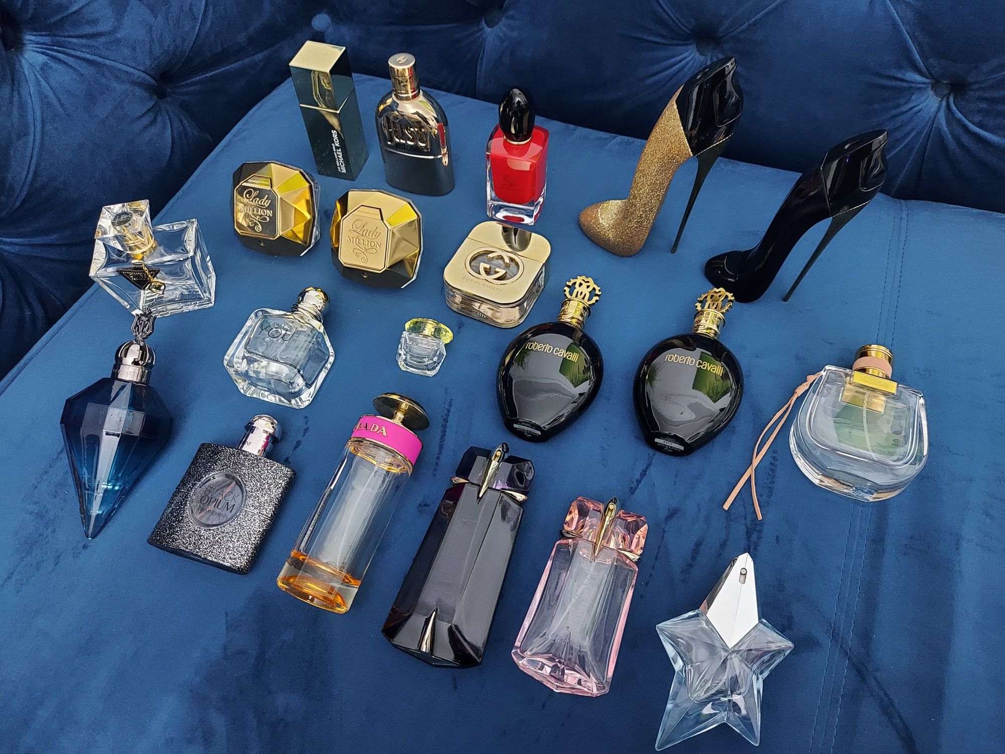 Colectie sticle goale parfum dama