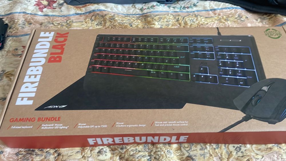 Мишка клавиатура и мауспад