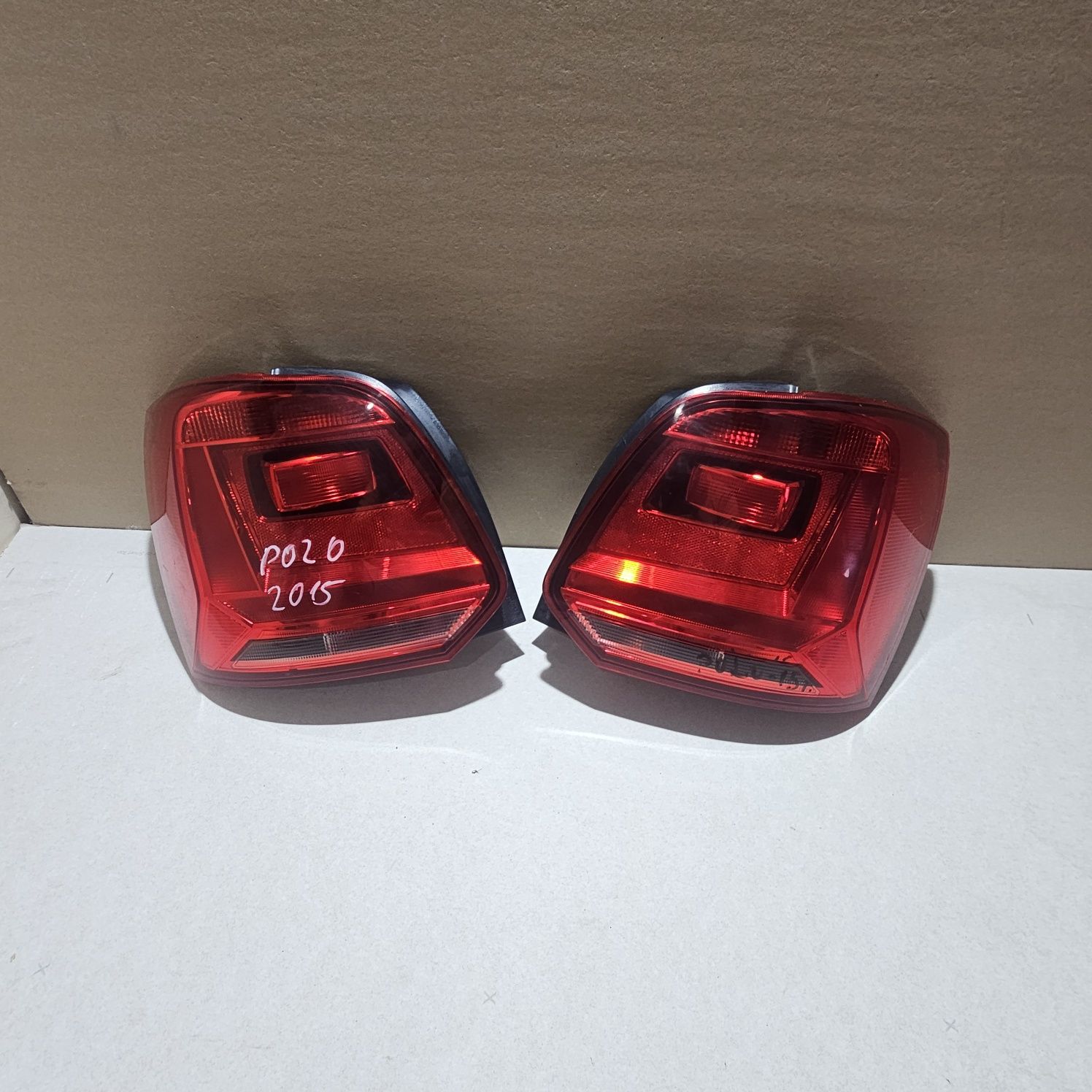 Ляв  и десен стоп за VW Polo MK 7