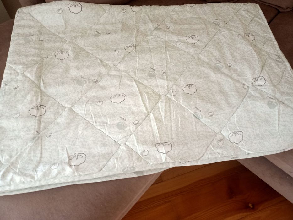 Продам одеяло новое