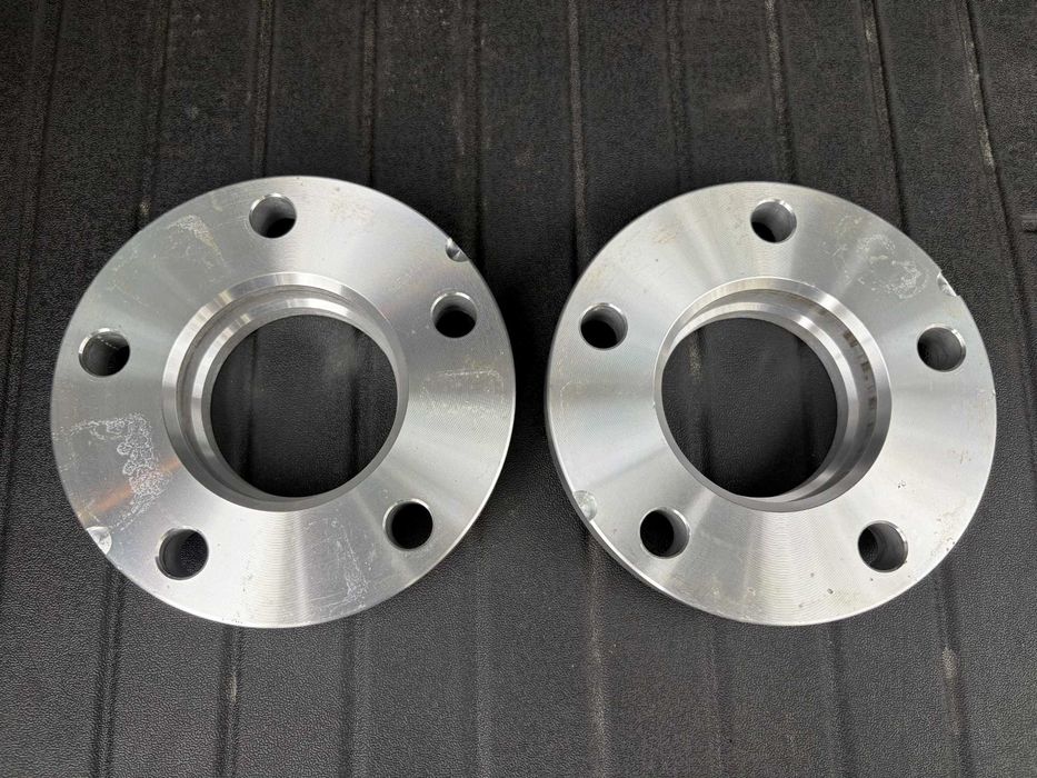 Фланци 20мм 5х120 СВ.72.6 +Болтове