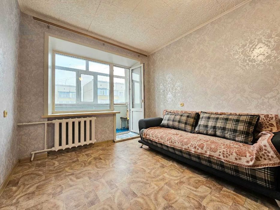 продается 1 комнатная квартира, Карбышева 55