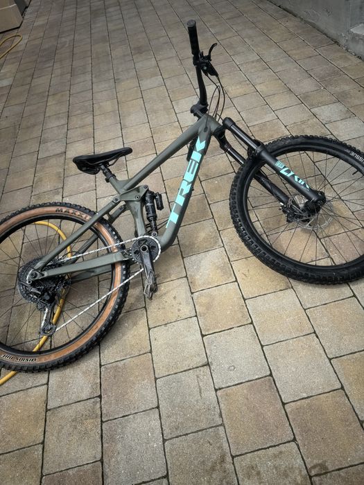 Vand rockshox liryk select + 27,5 cu stikere custom