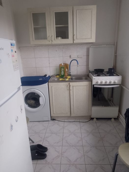 Garsoniera de închiriat