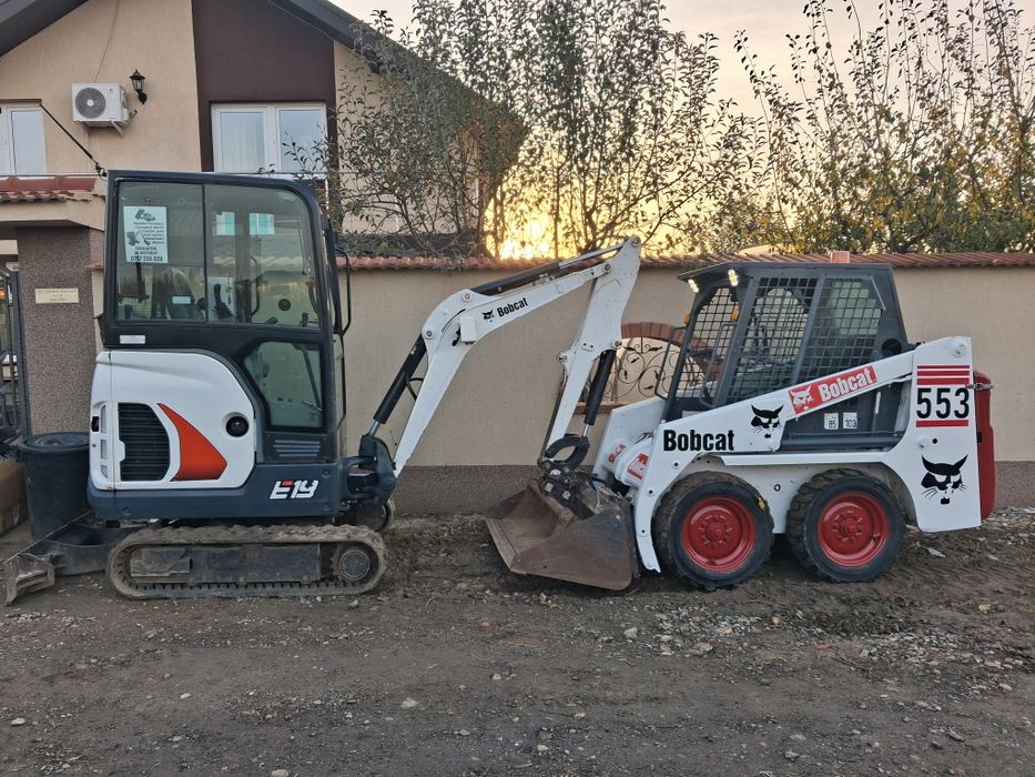 Mini excavator și incarcator