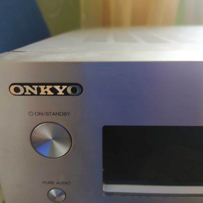 Ресийвър Onkyo nr 818