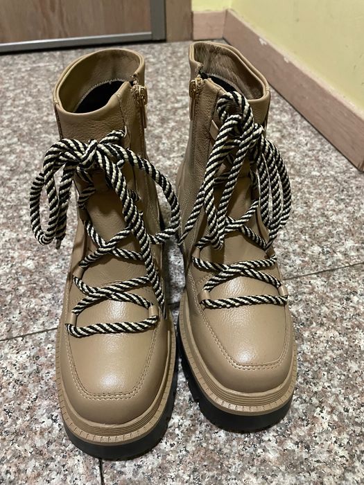 Боти от естествена кожа Simple 37 номер