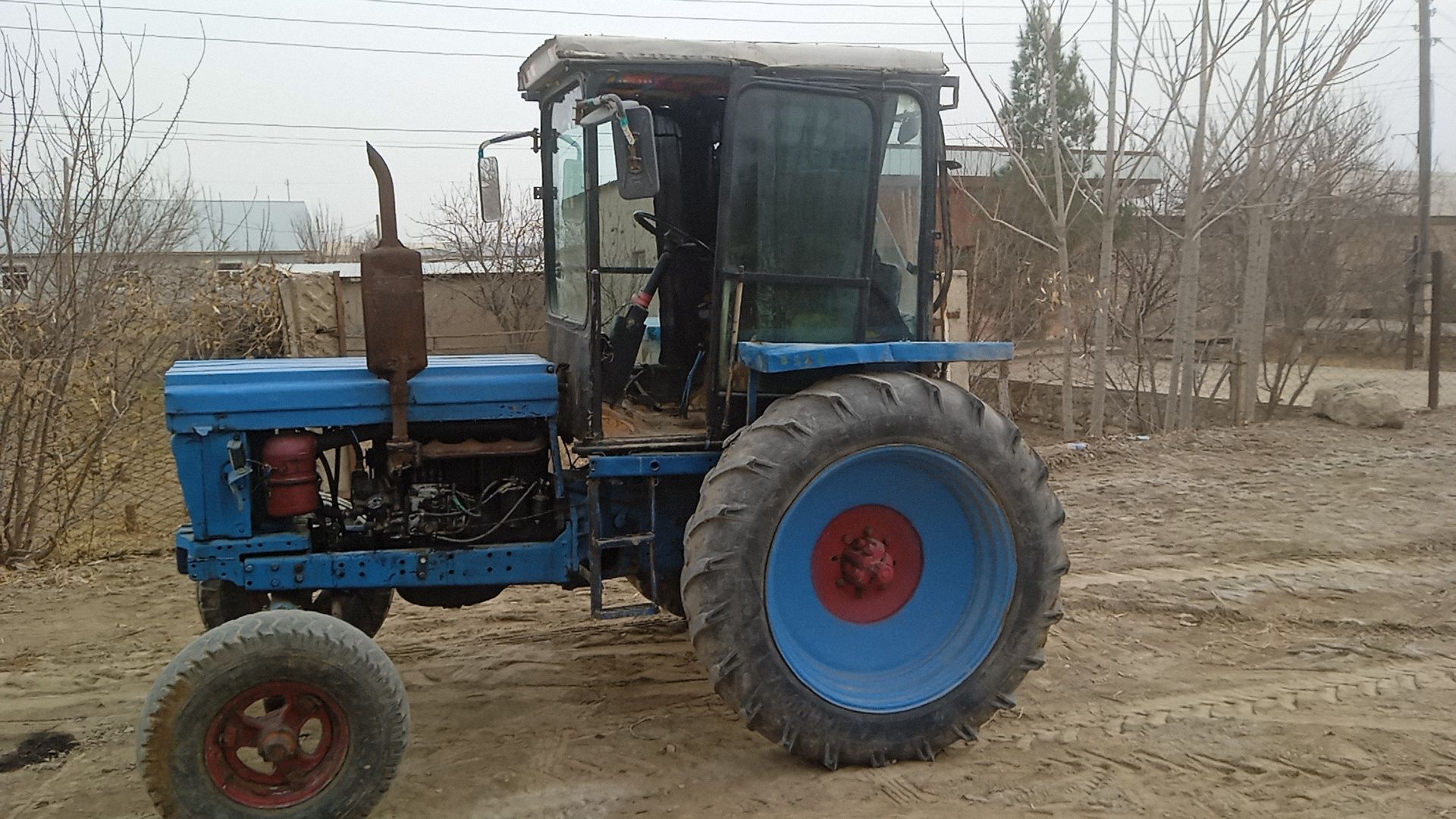 Traktor T28 20mln