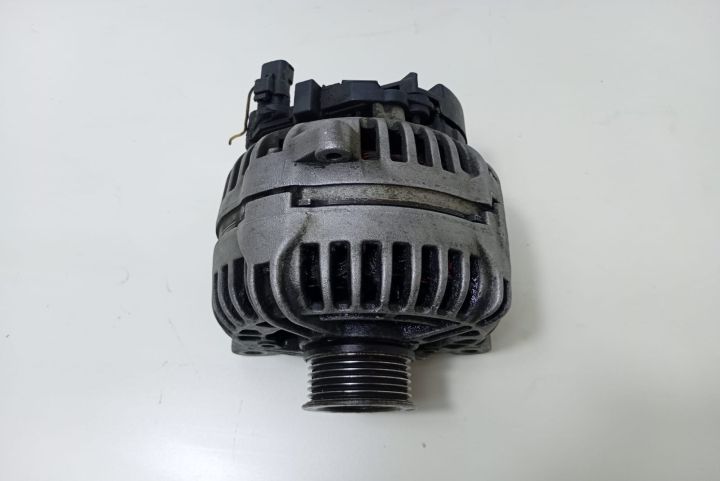 Alternator 2.5 dci Renault Master a 2-a generatie (facelift) seria