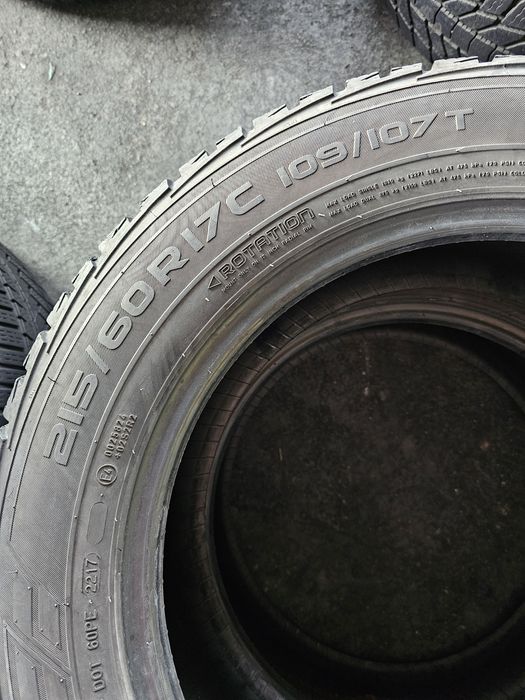 215 60 R 17 c Nokian iarna