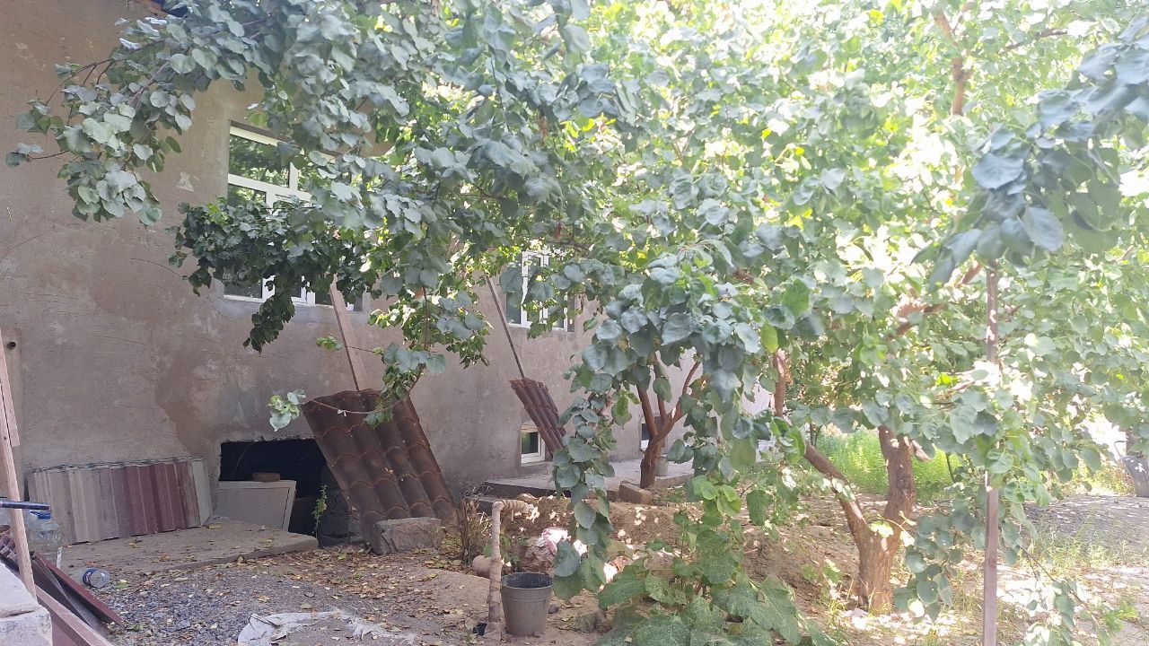 Ижарага ховли берилади