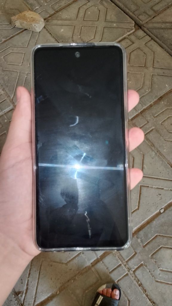 Infinix smart 8 narxi 700ming sõm