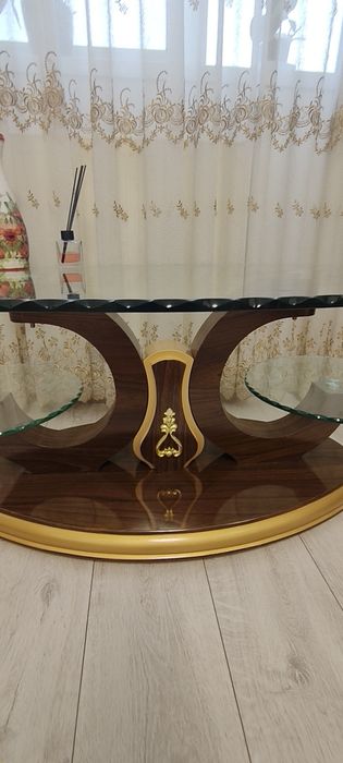 Vând măsuță sufragerie din sticla