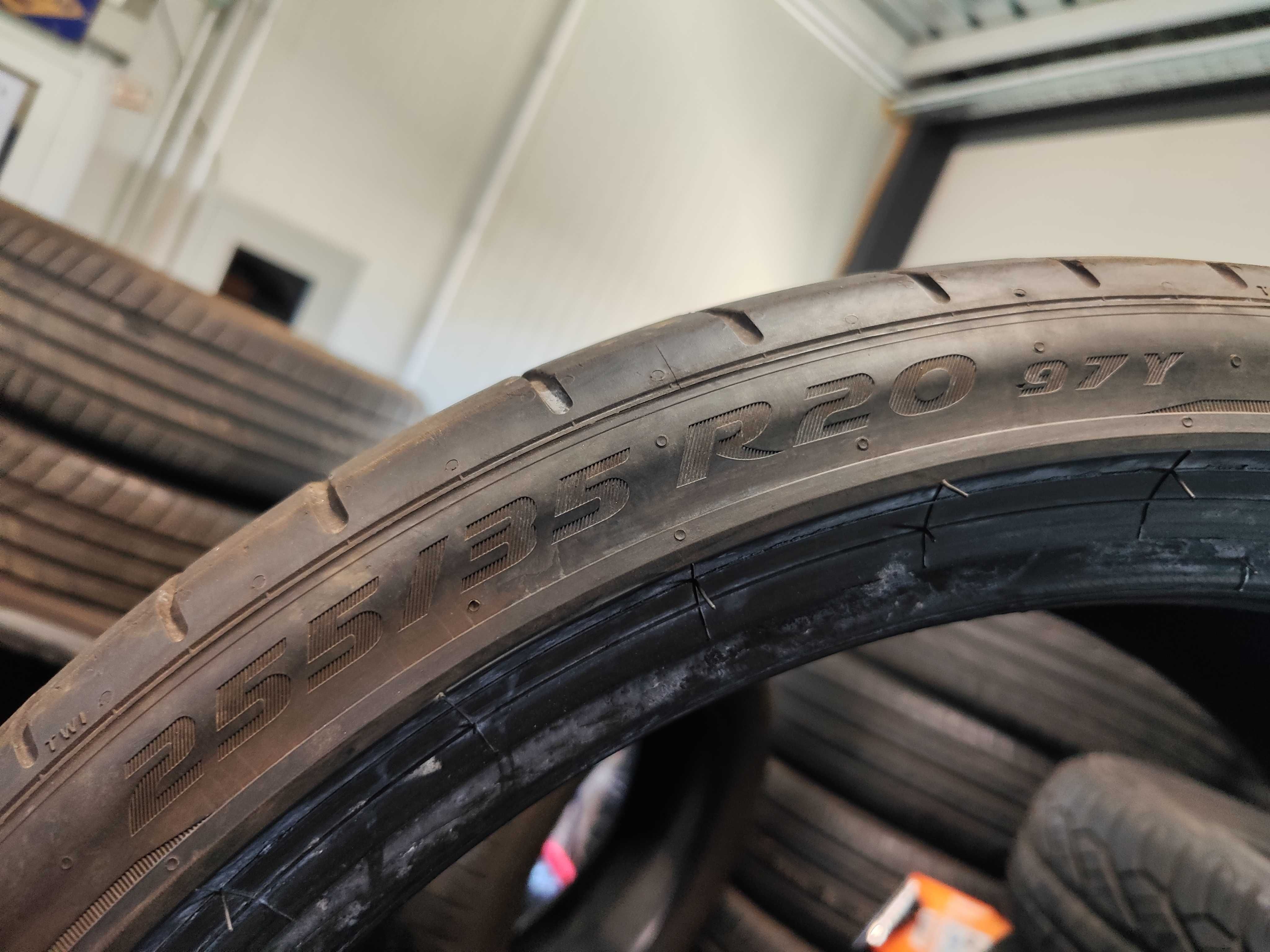 2бр.летни гуми 255/35/20 Pirelli