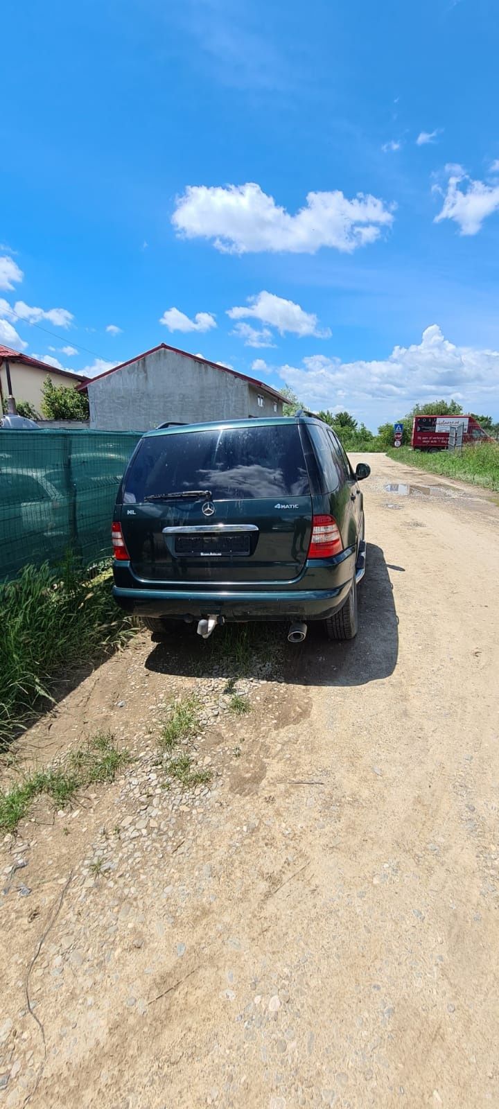 Dezmembrez Mercedes ML 2004 3.2 benzina