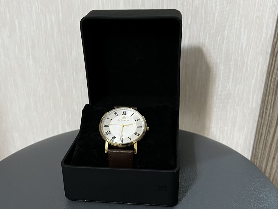 Продам часы BIGOTTI