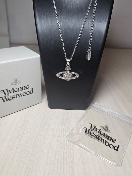 Vivienne Westwood Lănțișor Argintiu cu pietricele saturn