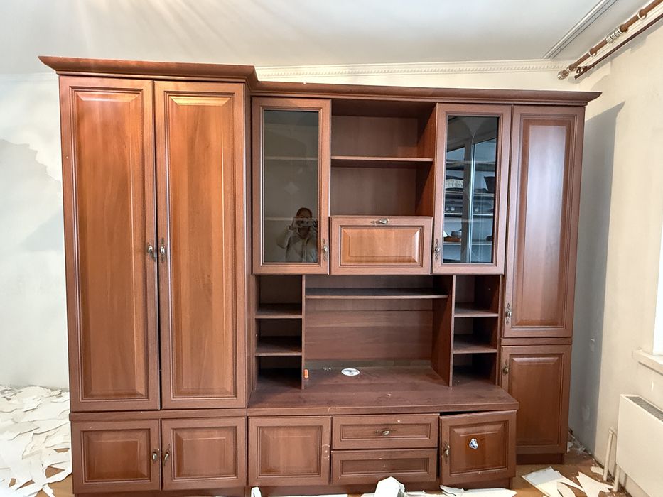 Сервант хорошом состояние