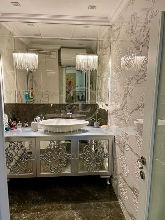 Продава се Тристаен апартамент в Пловдив, Кючук Париж - 89 кв.м за 1823 €/кв.м - Снимка #5