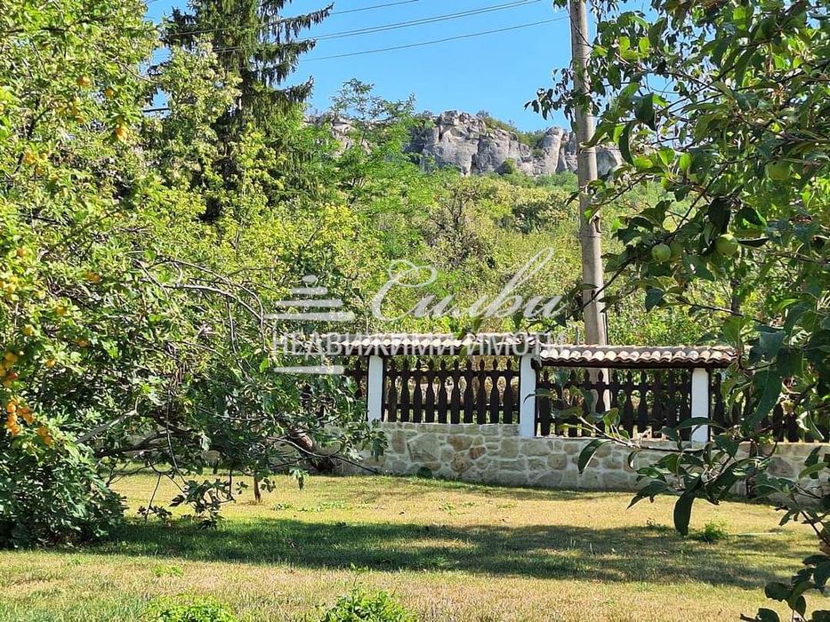 Самостоятелна РЕНОВИРАНА къща - с.Кюлевча