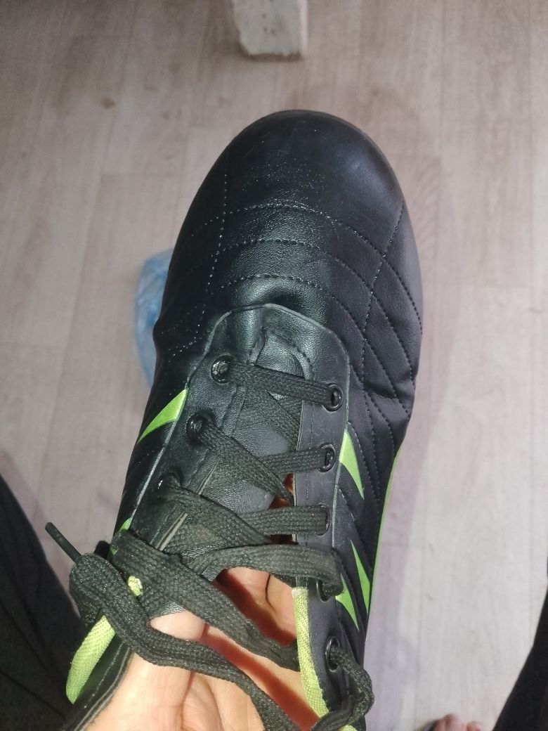 futbol uchun butsa yangidek razmer 40