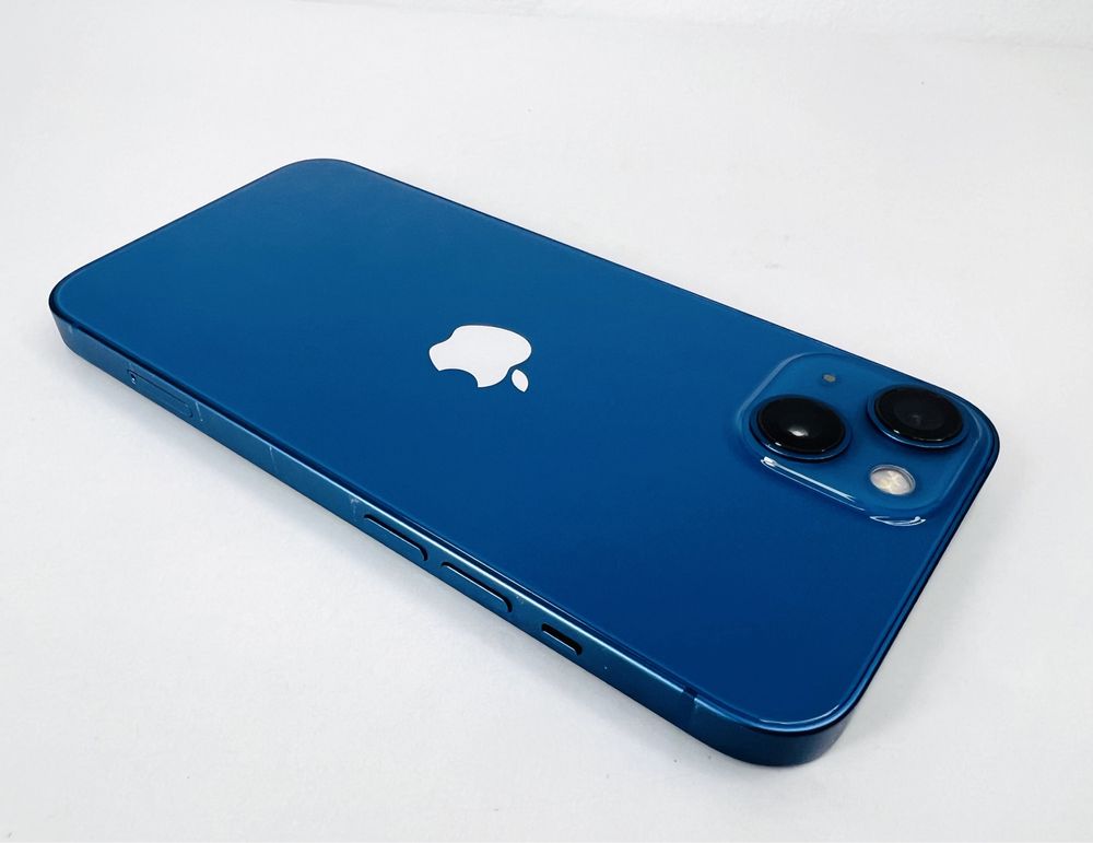 Apple iPhone 13 128GB Blue Отличен! Гаранция!