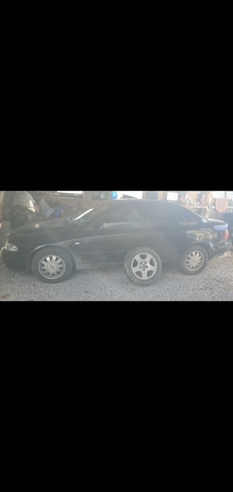 Vând Audi a4  an 2000,1,9