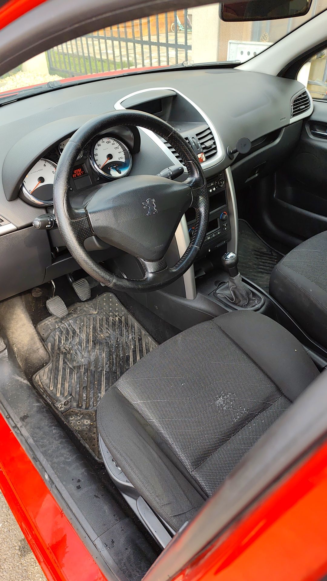Peugeot 207 1.6 HDI