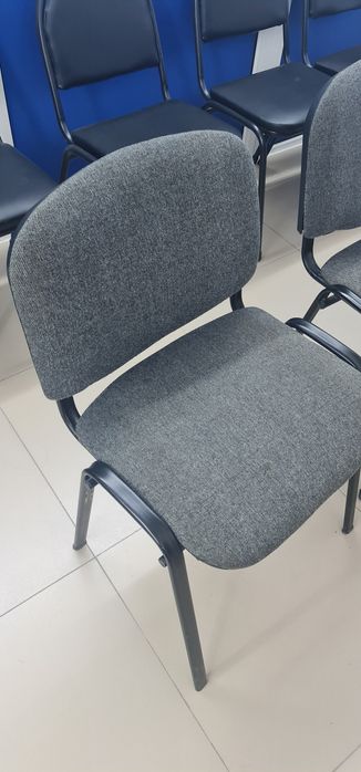 Продам 9 стульев