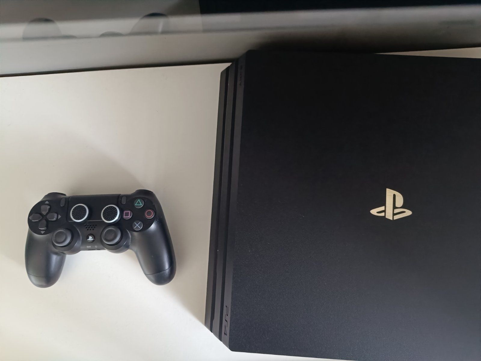 playstation 4 pro 1TB