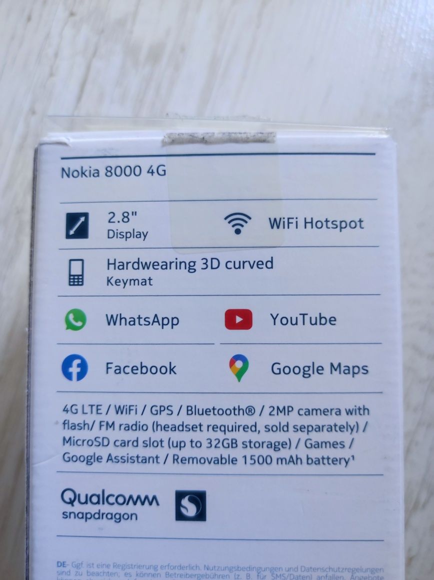Продава се Nokia 8000 4G