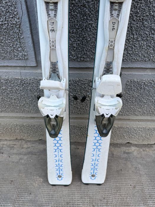 schi head light joy L143cm