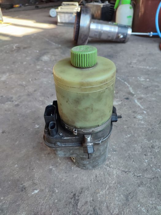 Ansamblu ștergător polo1.4 pompa servodirectie