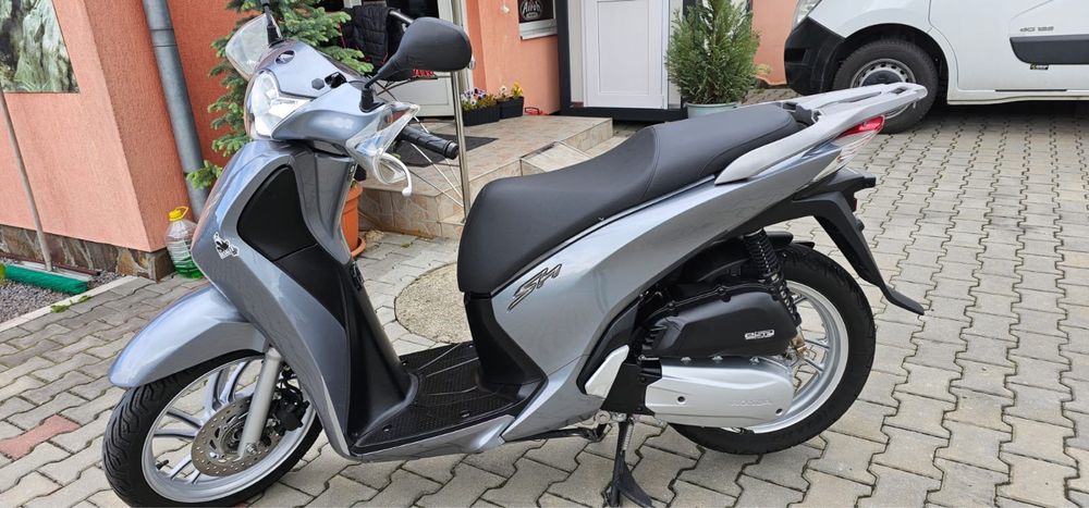 Honda Sh 125 anul 2013