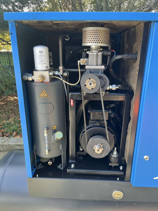 Винтов компресор Abac Formula 7.5kw с ресивър 500lt и вграден сушител