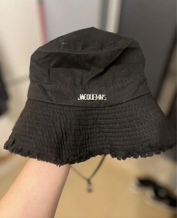 Palarie Jacquemus bucket hat unisex