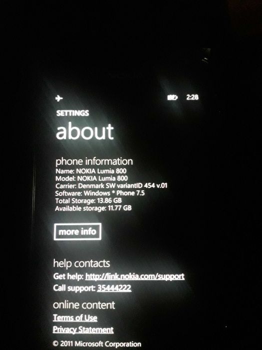 Vand Nokia Lumia 800