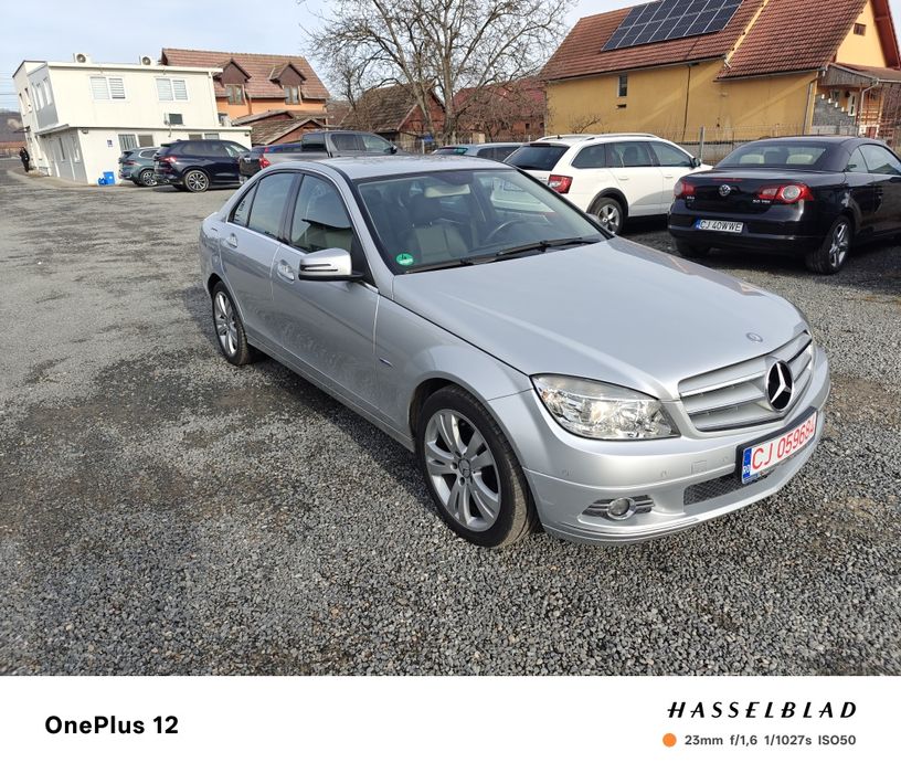 Vând Mercedes c 200 CDI