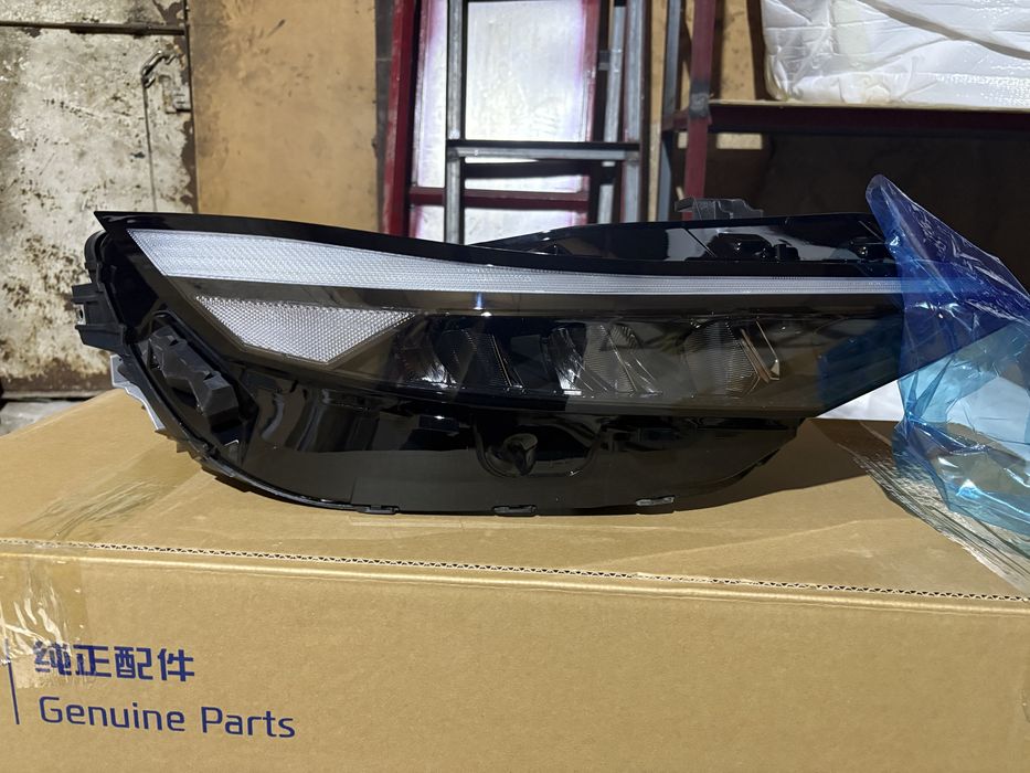 Фары хундай Елантра 2024 новый оригинал полный и прастой комплектакция